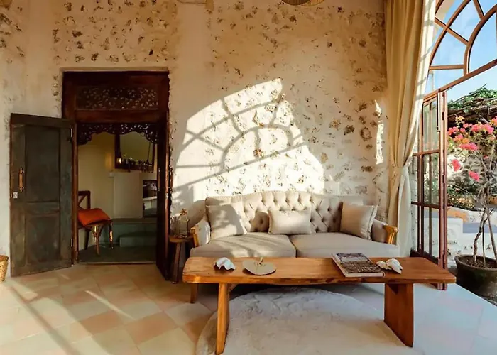 Luxurious Seaview 2bedrooms Pineapple Villa, Villa *