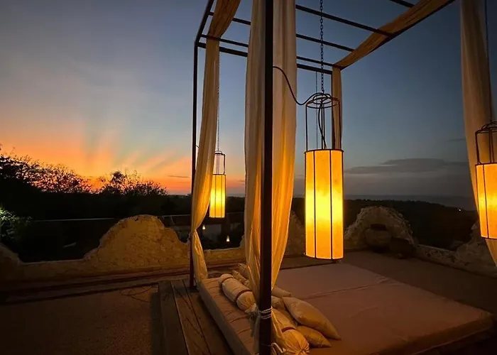Luxurious Seaview 2bedrooms Pineapple Villa, Villa Uluwatu (Bali)